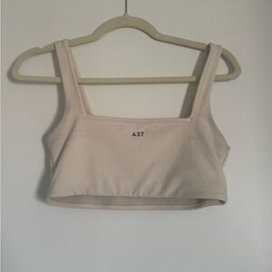 437 square neck sports spa size M ivory